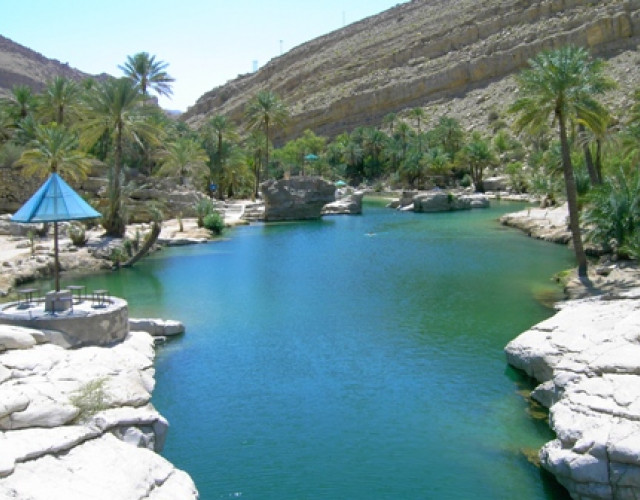 Wadi-bani-Khalid.jpg