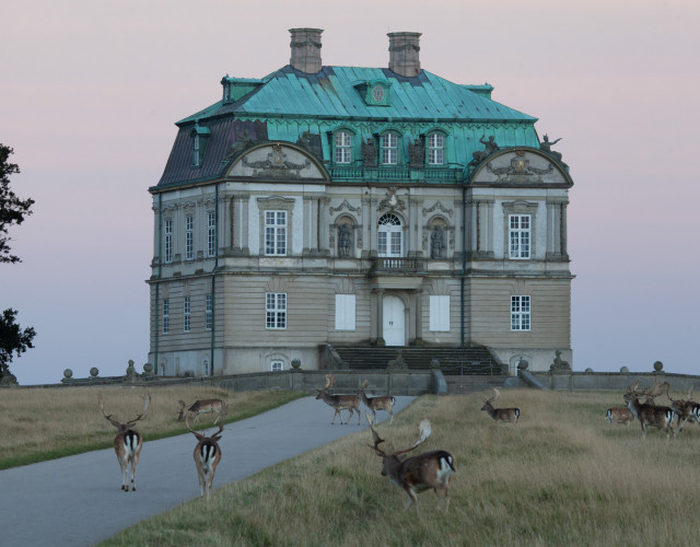 Copenhagen-Deer-Park-Hermitage-Hunting-Lodge-web.jpg