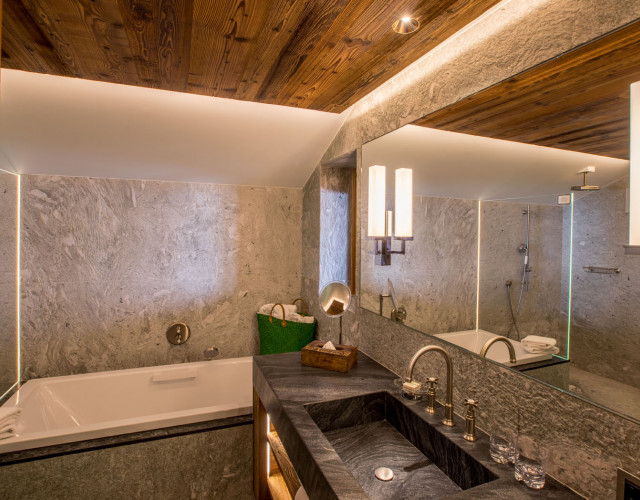Zermatt-Riffelalp-bathroom-(6).jpg