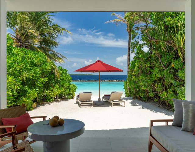 BeachSuiteGardenPool_DecktoView-scaled.jpg