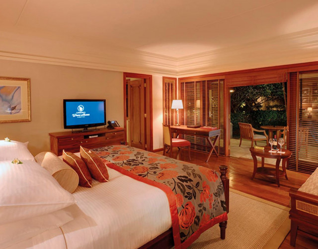 Constance-Le-Prince_FamilySuite01.jpg