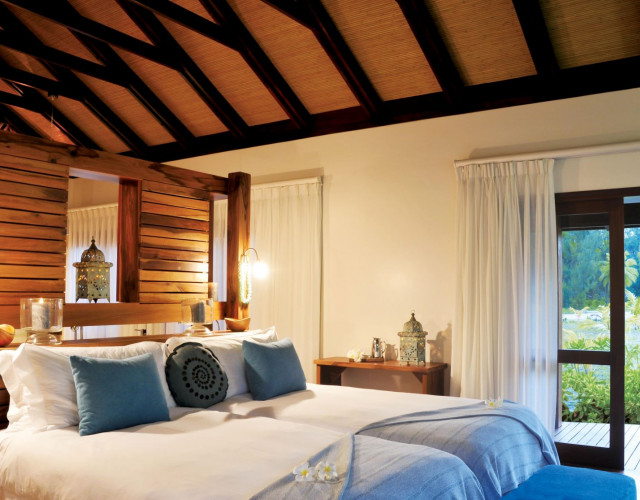 DES-50-00C-BD01H-Beach-Villa-Interior.jpg