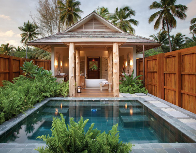 DES-50-00C-BT01H-Beach-Retreat-pool-&-Bathroom.jpg