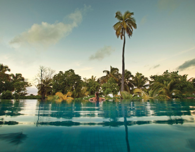 DES-50-00C-SW04H-Beach-Residence-view-from-Pool.jpg