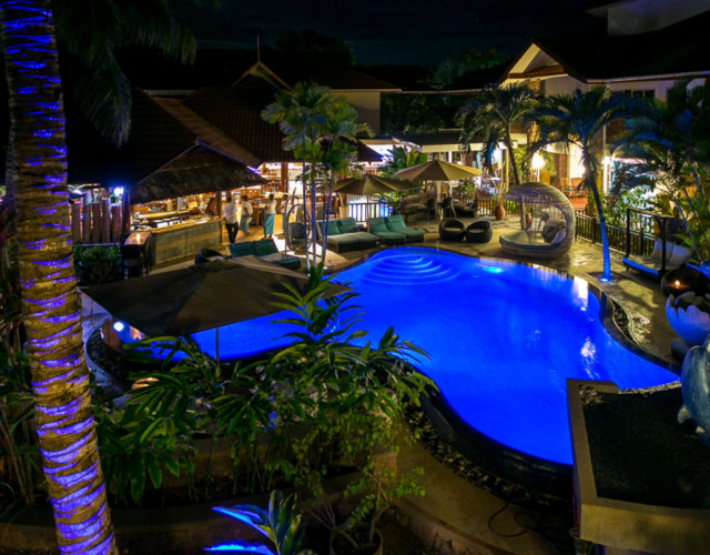 Le-Duc-de-Praslin-&-Villas---pool-2-1755784507.jpg