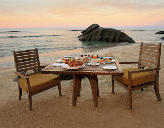 MAI-50-00C-OT04H-Beach-Dining-1755783576.jpg