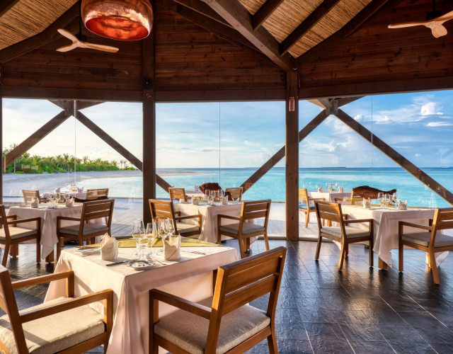 Movenpick-Maldives-HR-15.jpg
