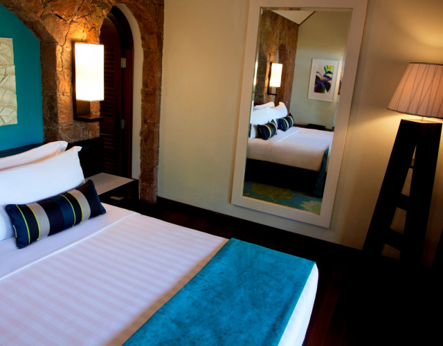 Paradise-Sun-Hotel---Room-01.JPG