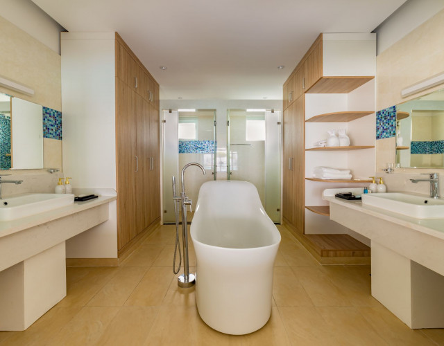 Water-Villa---Bath.jpg