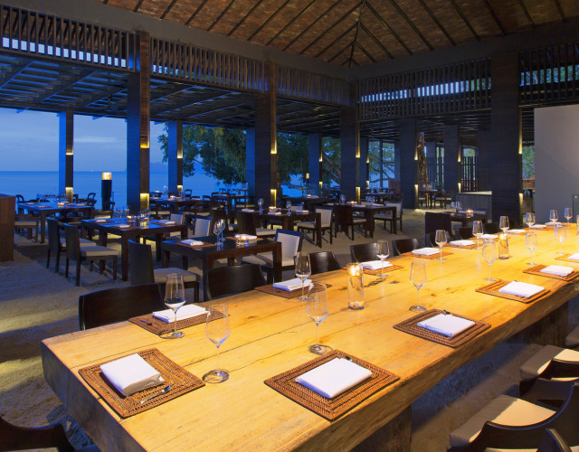 Jala-Restaurant-Meranti-Table.jpg