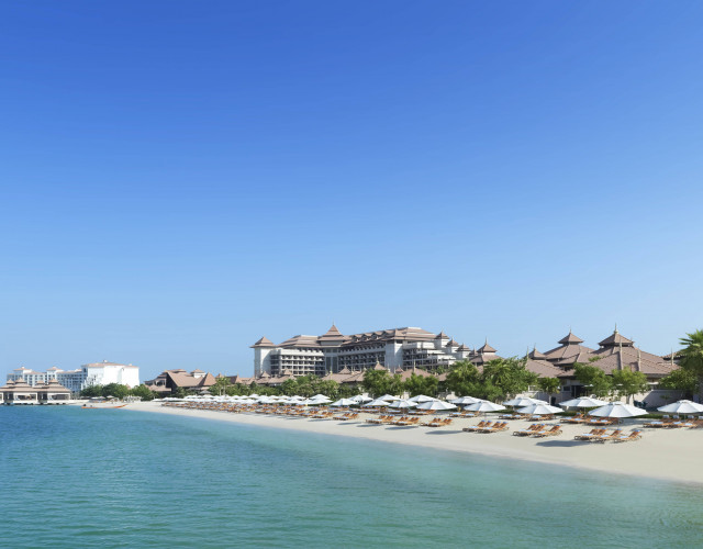Anantara-The-Palm-Dubai-Resort---Beach-(13).jpg