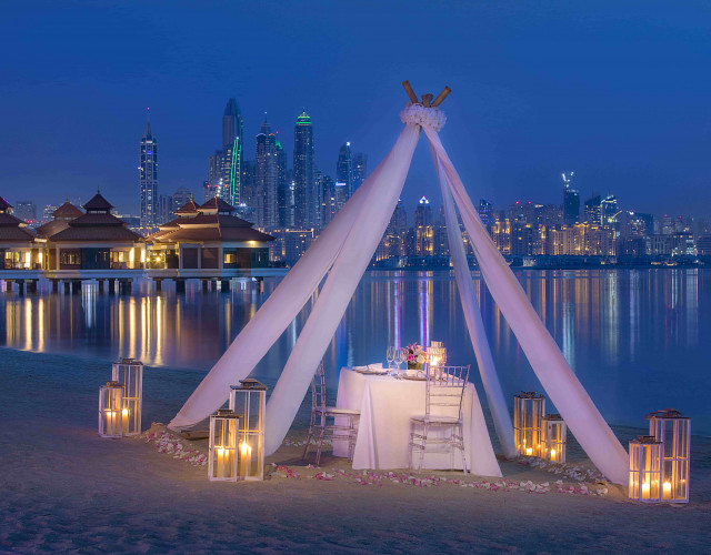 Anantara-The-Palm-Dubai-Resort---Dining-by-Design---Evening-(14)-min.jpg