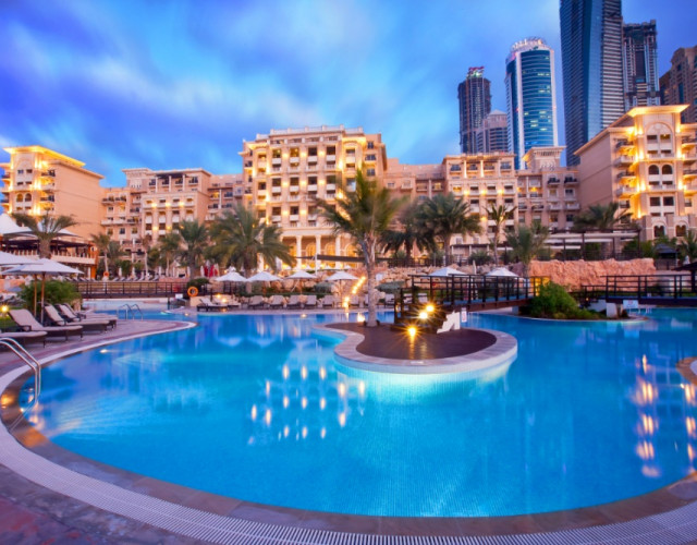 Westin-Dubai-Mina-Seyahi-Beach-Resort-&-Marina_Lazy-River.jpg