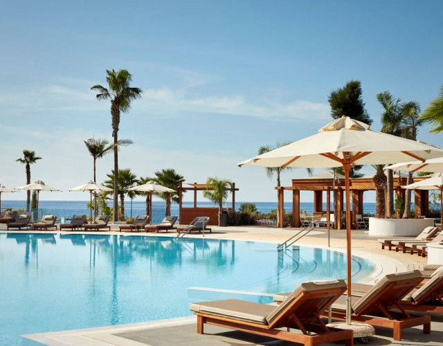 Parklane-Limassol---Facilities---Main-Pool-05-HR.jpg