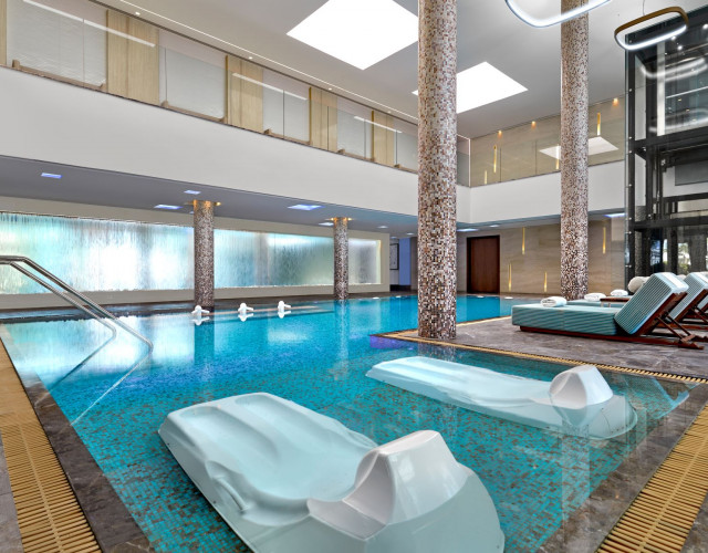 Parklane-Limassol---Kalloni-Spa---Thalassotherapy-Pool-09-HR.jpg