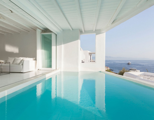 17-Royal-Blu-Mansion-villa-with-private-pool-overlooking-the-Aegean-sea_72dpi.jpg