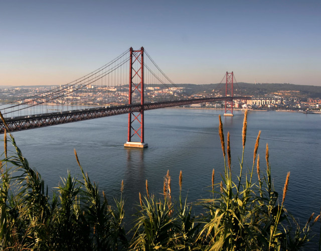 Lisboa-Ponte-25-de-Abril.jpg