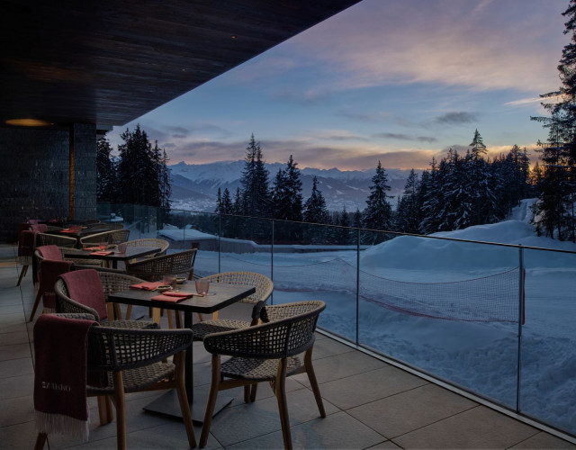 Six-Senses-Crans-Montana-Restaurant-Byakko-Terrace-(c)-Six-Senses-Hotels-Resorts-&-Spas.jpg