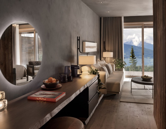 Six-Senses-Crans-Montana-Room-Deluxe-Terrace-6-(c)-Six-Senses-Hotels-Resorts-&-Spas.jpg