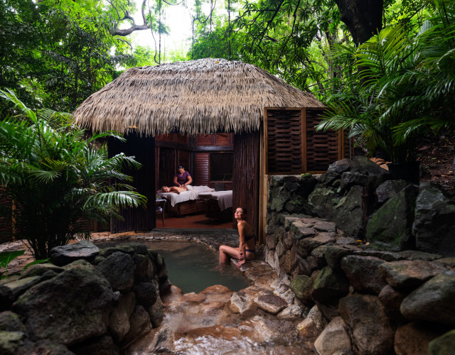 Rainforest-spa--pool-web.jpg