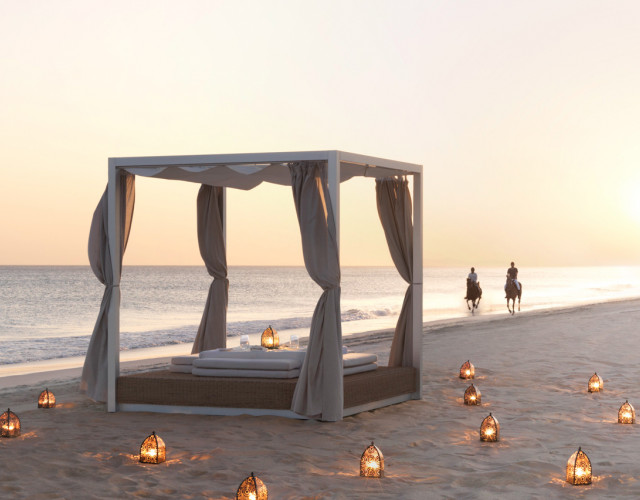 AABS_Dining_by_Design_beach_bed_03_G_A_H-web.jpg