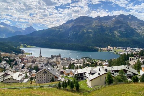 Med jezeri in gorami - Švica