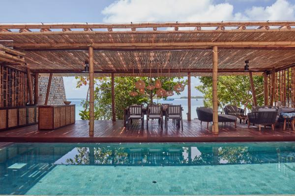 Bawah Reserve *****, Indonezija