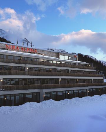 Nira Alpina **** sup St. Moritz, Švica
