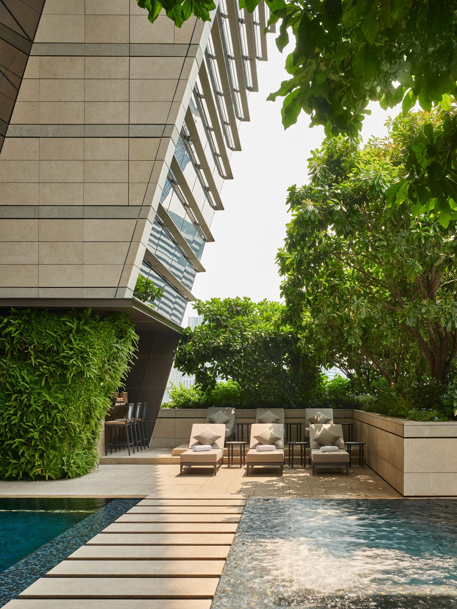 Rosewood Bangkok *****