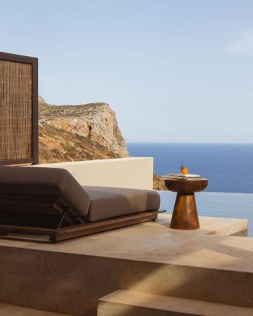 Gundari *****, Folegandros