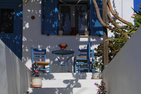 Grace Santorini *****