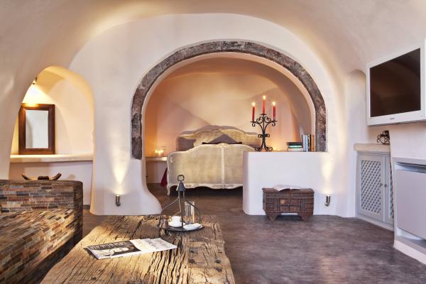 Andronis Luxury Suites *****, Santorini
