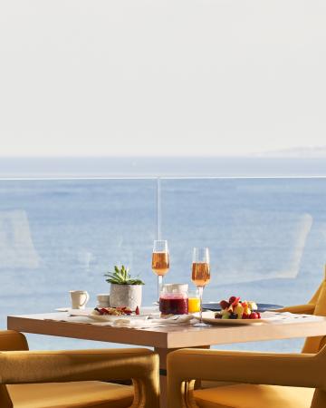 Myconian Korali Relais & Chateaux Hotel *****