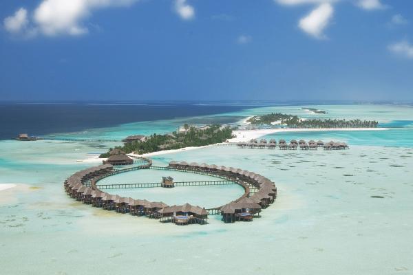 Olhuveli Beach & Spa Resort *****, Maldivi
