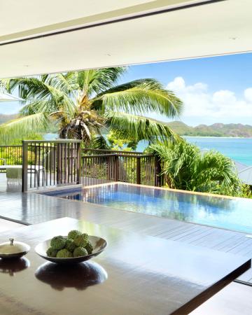 Raffless Seychelles *****