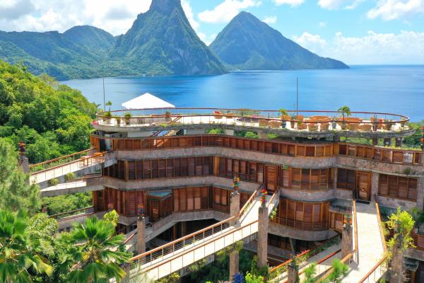 Jade Mountain *****, St.Lucija, Karibi