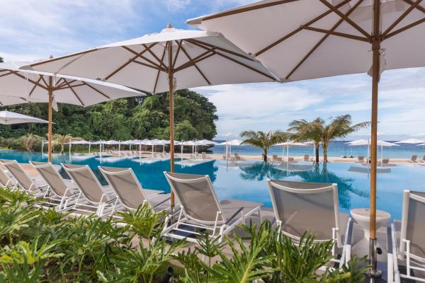 Crimson Resort & Spa Boracay *****, Filipini