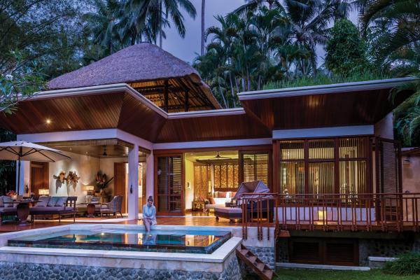 Four Seasons at Sayan 5*, Indonezija