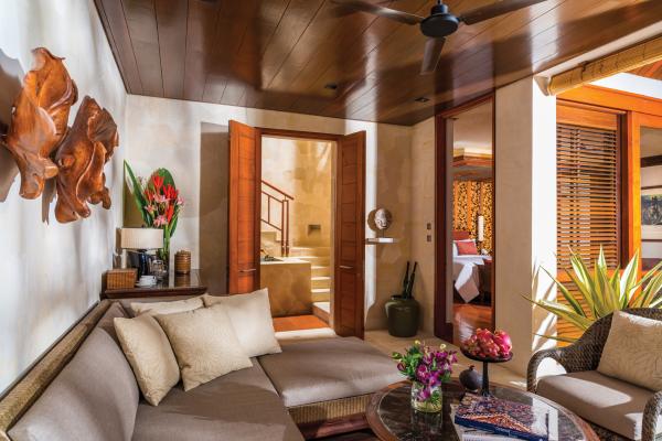 Four Seasons at Sayan 5*, Indonezija