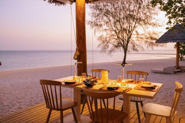Zanzibar, Tanzanija, otok, hotel, resort, bar, restavracija