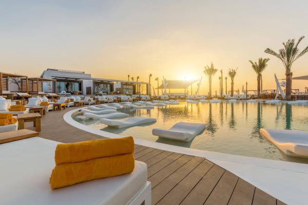 Nikki Beach Resort & Spa Dubai *****, Dubaj