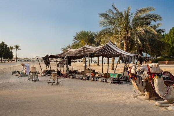 Abu Dhabi, bližnji vzhod, hotel, plaža, morje, kamele