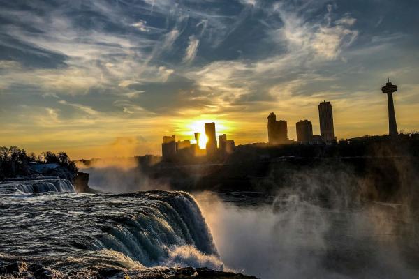 New York in Niagarski slapovi