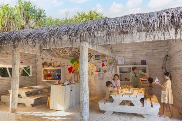 RAAYA by Atmosphere *****, Maldivi