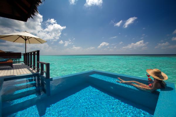 plaža, Maldivi, resort, morje, bazen, suita, vila