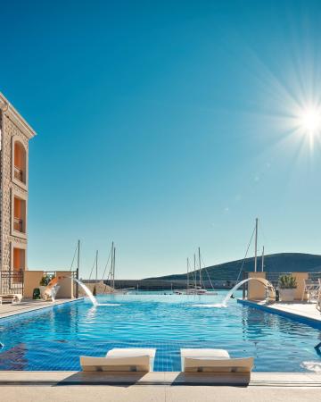 The Chedi Lustica Bay *****, Črna Gora